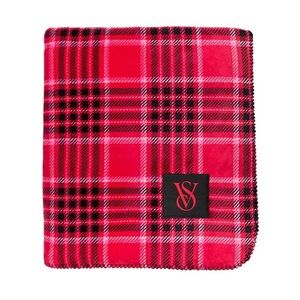 Victoria's Secret Cozy Plush Blanket